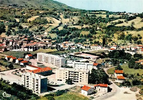 AK / Ansichtskarte Renage Vue aerienne La Piscine et le Terrain de Camping Renage