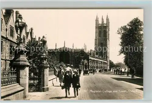 AK / Ansichtskarte Oxford_Oxfordshire Magdalen College Tower Oxford Oxfordshire