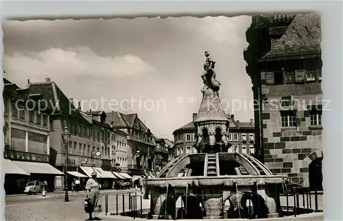 AK / Ansichtskarte Worms_Rhein Marktplatz Siegfriedbrunnen Worms Rhein