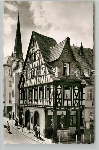 AK / Ansichtskarte Alzey Deutsches Haus am Fischmarkt Voelkerbrunnen Alzey