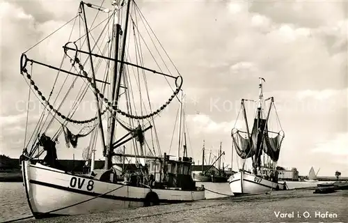 AK / Ansichtskarte Varel_Jadebusen Fischereihafen Varel Jadebusen