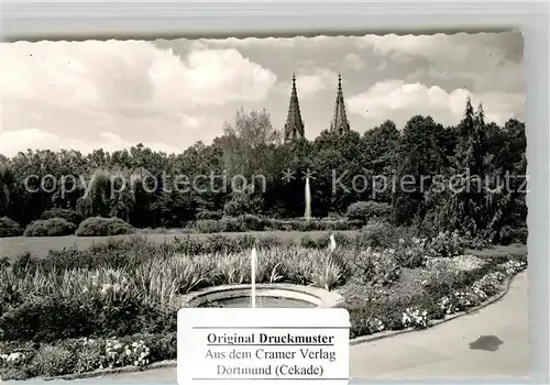 AK / Ansichtskarte Goeppingen Parkanlagen Blick zur Oberhofenkirche Goeppingen