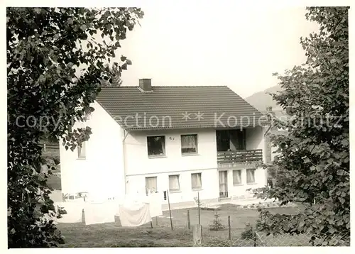 AK / Ansichtskarte Bad_Berleburg Wohnhaus mit Garten Bad_Berleburg