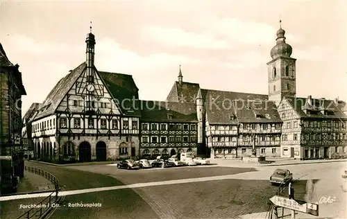 AK / Ansichtskarte Forchheim_Oberfranken Rathausplatz Fachwerk Forchheim Oberfranken