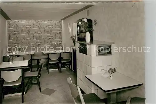 AK / Ansichtskarte Winterbach_Wittgenstein Cafe Beutel Gastraum Kamin 