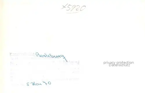 AK / Ansichtskarte Bad_Berleburg Haeuserpartie an der Odeborn Blick zur Kirche im Winter Bad_Berleburg