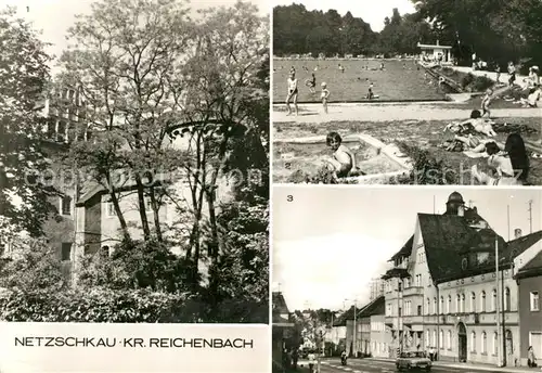 AK / Ansichtskarte Netzschkau Schwimmbad Rathaus Schloss Netzschkau