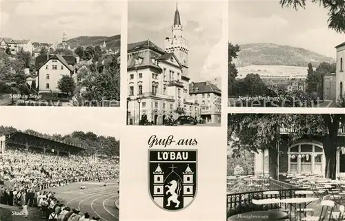 AK / Ansichtskarte Loebau_Sachsen Stadt am Berg Rathaus Stadion Berg vom Bruecknerring Honigbrunnen Loebau Sachsen