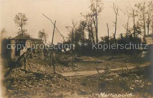 AK / Ansichtskarte Martinpuich Truemmer Ruinen Westlicher Kriegsschauplatz 1. Weltkrieg Martinpuich