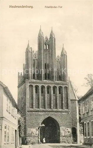 AK / Ansichtskarte Neubrandenburg Friedlaender Tor Neubrandenburg