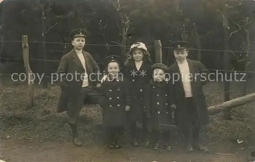 AK / Ansichtskarte Wilnsdorf Kindergruppe Uniformen Wilnsdorf