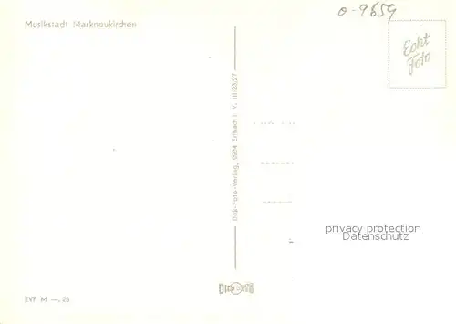 AK / Ansichtskarte Markneukirchen Zschucke Brunnen Musikinstrumente Museum Thaelmann Platz Markneukirchen