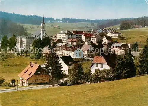 AK / Ansichtskarte Schoenwald_Schwarzwald Kirche Panorama Schoenwald Schwarzwald