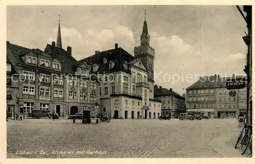 AK / Ansichtskarte Loebau_Sachsen Altmarkt mit Rathaus Loebau Sachsen