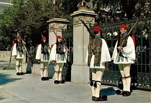 AK / Ansichtskarte Leibgarde_Wache Athen Evzone  