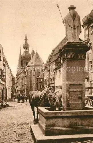 AK / Ansichtskarte Alt_St_Wendel Wendelinusbrunnen Pferdetraenke Blick auf den Dom Alt_St_Wendel
