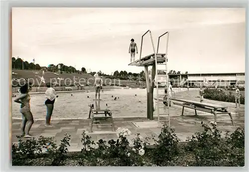 AK / Ansichtskarte Alzey Freibad Sprungturm Alzey