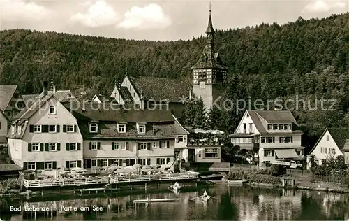 AK / Ansichtskarte Bad_Liebenzell Partie am See Blick zur Kirche Bad_Liebenzell