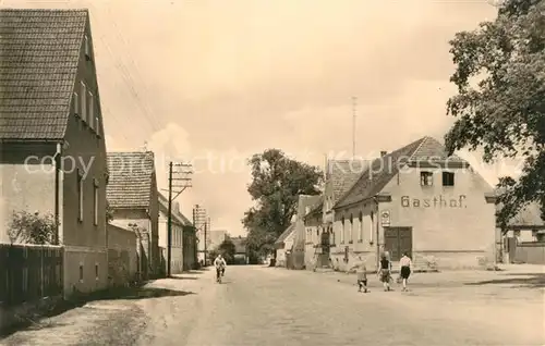 AK / Ansichtskarte Baerenklau_Niederlausitz Dorfstrasse Baerenklau_Niederlausitz