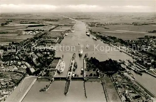 AK / Ansichtskarte Brunsbuettelkoog Fliegeraufnahme Schleuse Brunsbuettelkoog