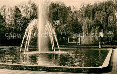 AK / Ansichtskarte Finsterwalde VVN Denkmal Finsterwalde