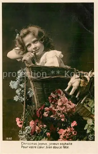 AK / Ansichtskarte Foto_SIP_Nr. 1652 Kind M?dchen Weihnachten Spielzeug Blumen  Foto_SIP_Nr.