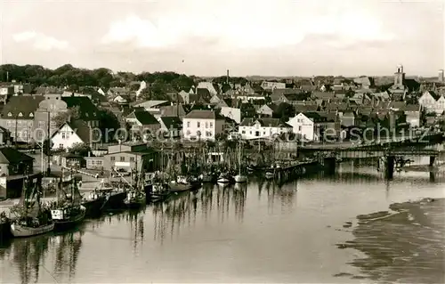 AK / Ansichtskarte Husum_Nordfriesland Hafen Bruecke Husum_Nordfriesland