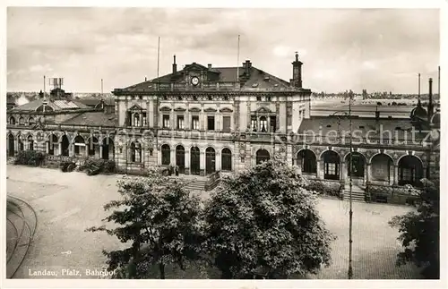 AK / Ansichtskarte Landau_Pfalz Bahnhof Landau Pfalz