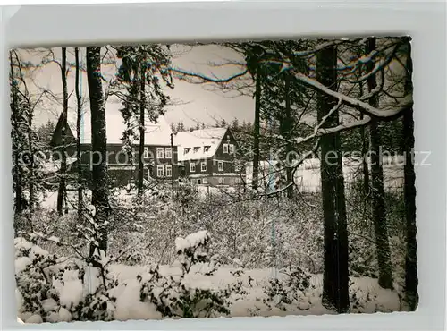 AK / Ansichtskarte Latzbruch Jugendherberge im Winter Latzbruch