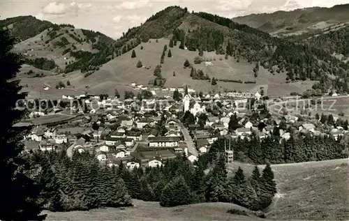 AK / Ansichtskarte Oberstaufen mit Salmaserhoehe Staufen und Prodelhoehenzug Oberstaufen