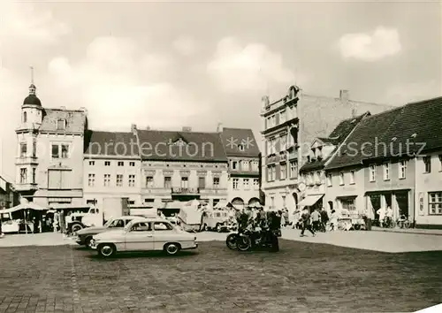 AK / Ansichtskarte Senftenberg_Niederlausitz Platz der Freundschaft Senftenberg_Niederlausitz