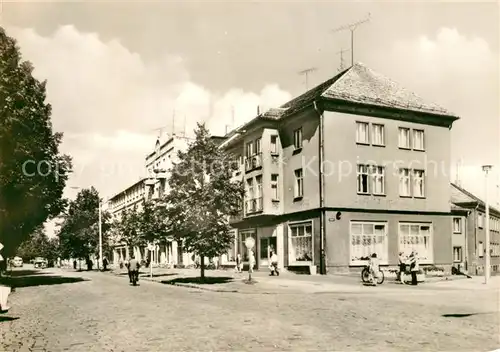 AK / Ansichtskarte Senftenberg_Niederlausitz Bahnhofstrasse HO Gaststaette Stadtcafe Senftenberg_Niederlausitz