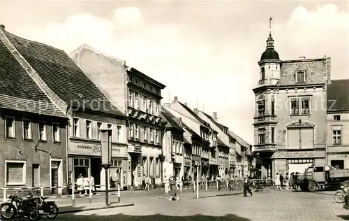 AK / Ansichtskarte Senftenberg_Niederlausitz Platz der freundschaft Senftenberg_Niederlausitz