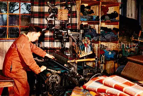 Weberei Tartans Tweeds Rugs D. W. Sutherland Weavers Shop Brora Scotland  