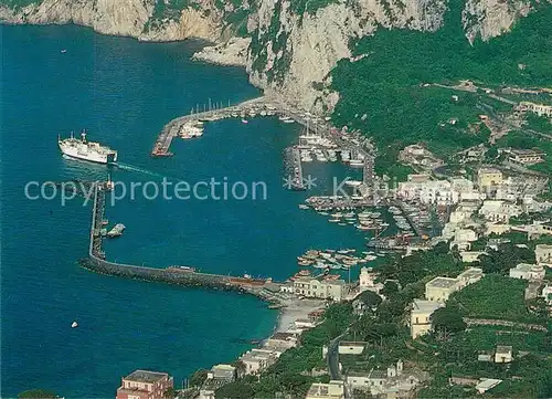 AK / Ansichtskarte Capri_Napoli Il Porto Fliegeraufnahme Capri Napoli