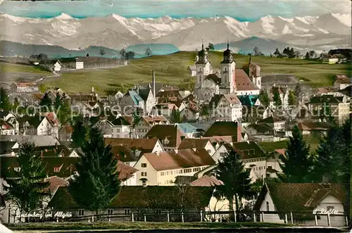 AK / Ansichtskarte Lindenberg_Allgaeu Ortsansicht mit Kirche Vorarlberger Alpen Lindenberg Allgaeu