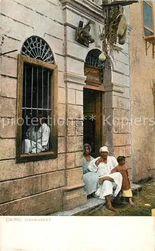 AK / Ansichtskarte Cairo_Egypt Fischmarkt Familie Cairo Egypt