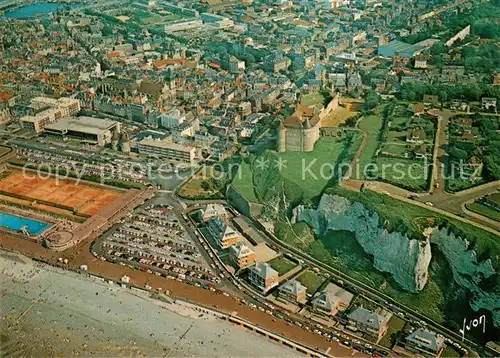 AK / Ansichtskarte Dieppe_Seine Maritime Chateau et le Casino vue aerienne Collection Couleurs et Lumiere de France Dieppe Seine Maritime