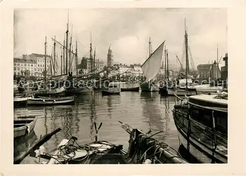 AK / Ansichtskarte Split_Spalato Hafen Segelboote Fischkutter Split_Spalato