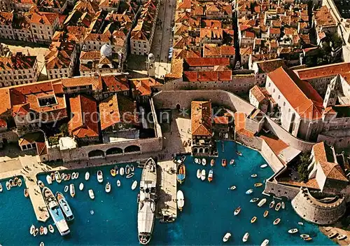 AK / Ansichtskarte Dubrovnik_Ragusa Altstadt Festung Stadtmauer Hafen Fliegeraufnahme Dubrovnik Ragusa