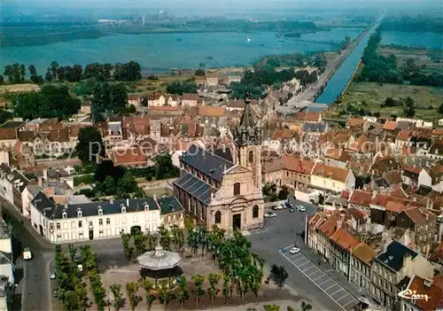 AK / Ansichtskarte Conde sur l_Escaut Place Verte et leglise Notre Dame Vue aerienne Conde sur l Escaut