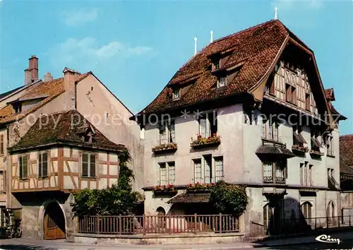 AK / Ansichtskarte Montbeliard Vieille Maison de la Place Saint Martin Auberge de la Couronne Montbeliard