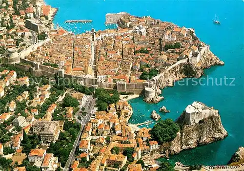 AK / Ansichtskarte Dubrovnik_Ragusa Altstadt Stadtmauer Festung Hafen Fliegeraufnahme Dubrovnik Ragusa