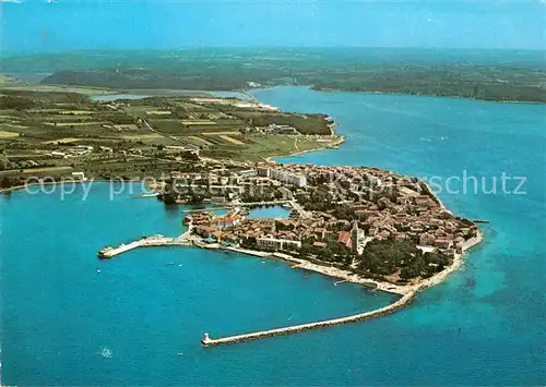 AK / Ansichtskarte Novigrad Landzunge Hafen Fliegeraufnahme Novigrad