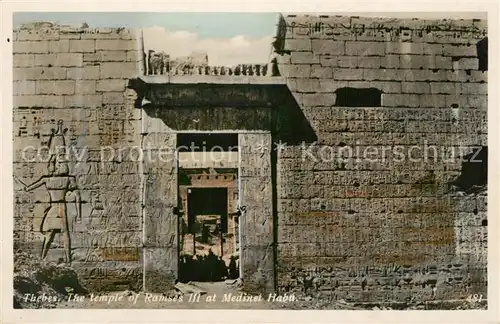 AK / Ansichtskarte Thebes_Aegypten Tempel Rames III Medinet Haba Thebes Aegypten