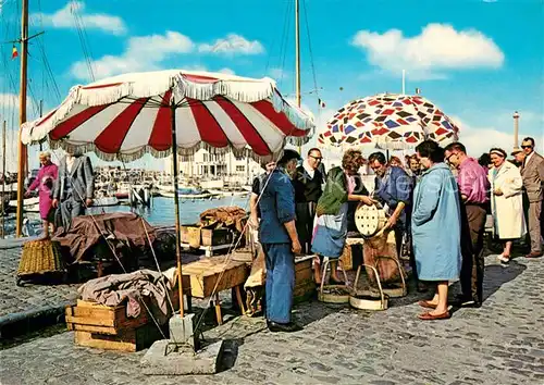 AK / Ansichtskarte Oostende_Ostende Fischverkauf am Kai 