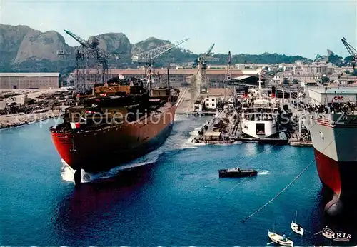 AK / Ansichtskarte La_Ciotat Lancement dune navire La_Ciotat