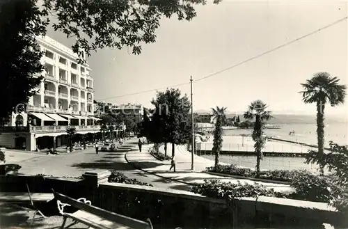 AK / Ansichtskarte Opatija_Istrien Promenade Opatija_Istrien
