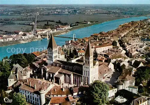 AK / Ansichtskarte Tournus Vue aerienne sur la ville et la Saone Tournus