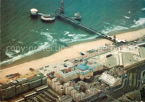 AK / Ansichtskarte Scheveningen Pier Seebruecke Fliegeraufnahme Scheveningen